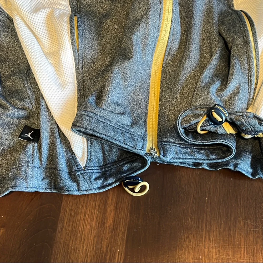 NIKE JUMPMAN Gray and Blue Windbreaker with Full Zip and Stand-Up Collar - Picture 7 of 12